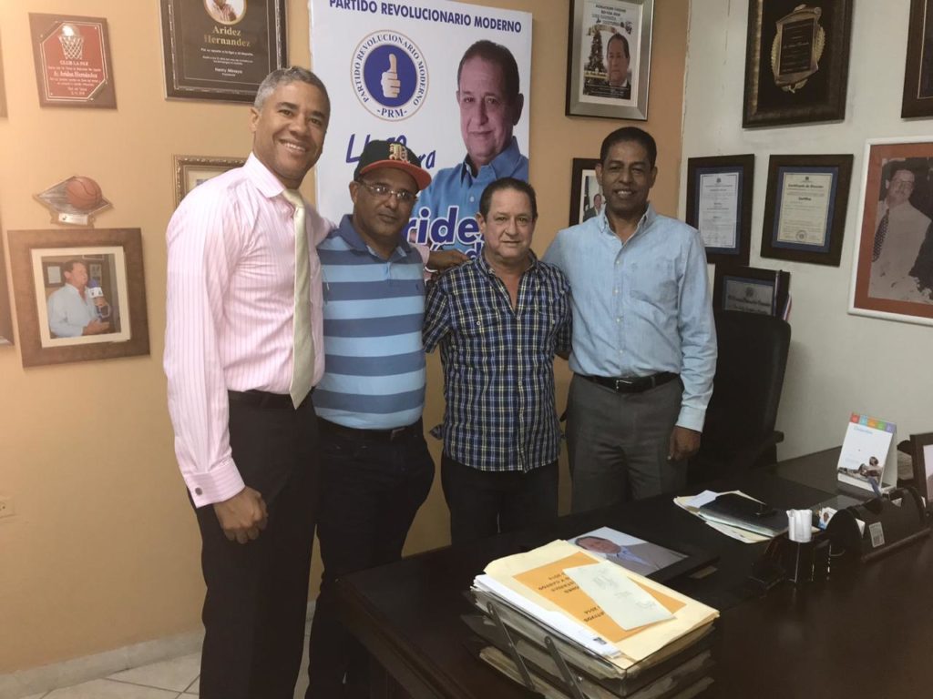 Autoridades PRM Santiago realizan visita cortesía