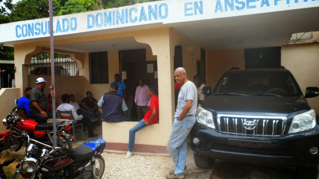 Cierran consulado dominicano en Puerto Príncipe por protestas, según diplomático