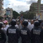 Los venezolanos marcharon contra la dictadura de Maduro, pese a las amenazas de la Policía Nacional Bolivariana