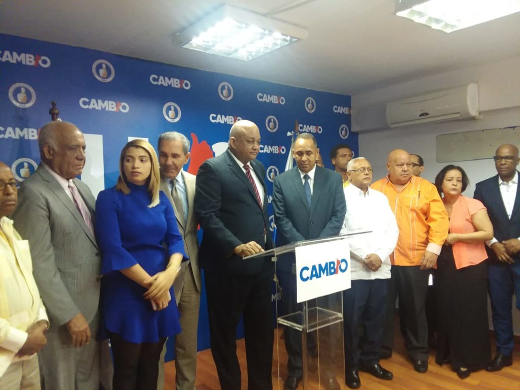 Corriente de Abinader acusa al PLD de provocar una crisis institucional