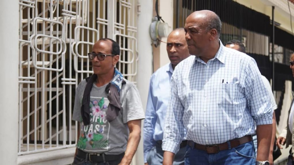 Bani, Peravia – Movilización Casa a Casa junto a @AntonioAlmont16