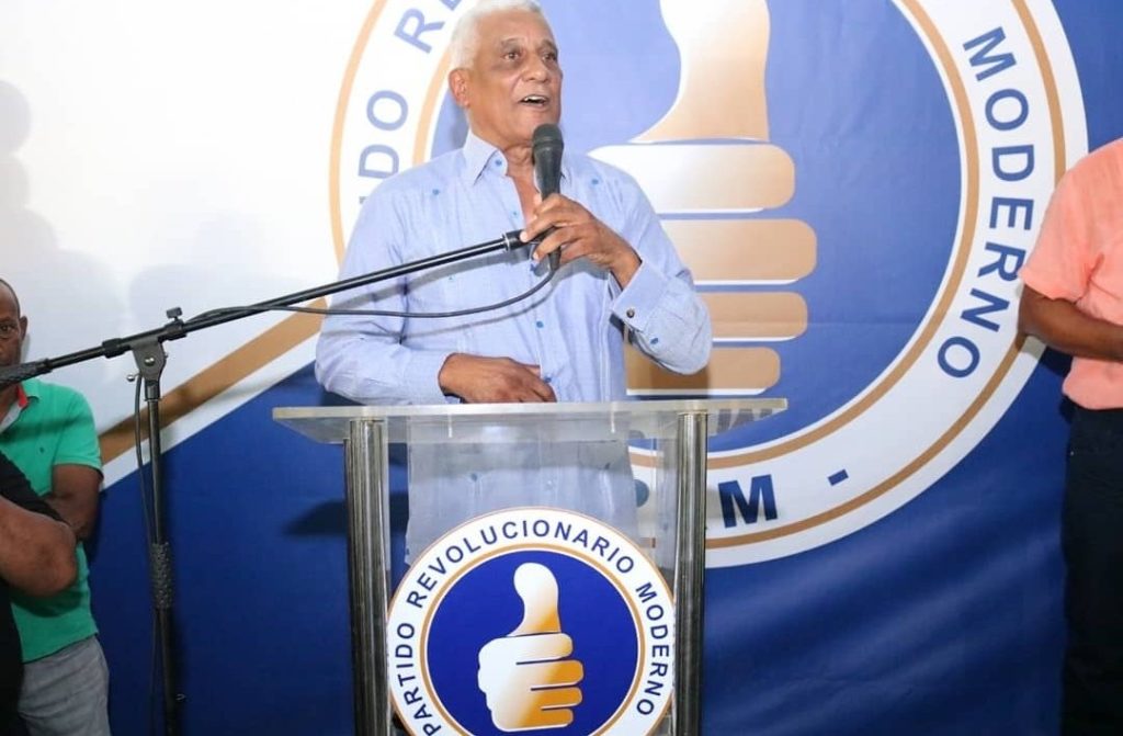 Presidente provincial del PRD en Puerto Plata Pedro Alejandro Aguirre (Aleja) se juramenta en #PRM