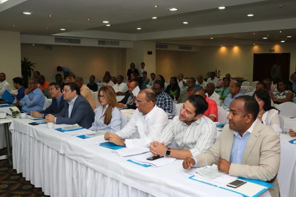 #PRM realiza Seminario de Finanzas