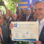 Luis Abinader inscribe precandidatura presidencial en el @PRM_Oficial
