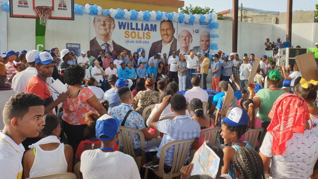 Jean Luis Rodríguez @PRM_Oficial: Excelente muestra de apoyo a la candidatura presidencial de Hipólito Mejía en el municipio Los Alcarrizos