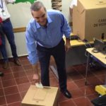 Luis Abinader participa en simulacro voto automatizado de JCE. Afirma voto automatizado será exitoso para primarias