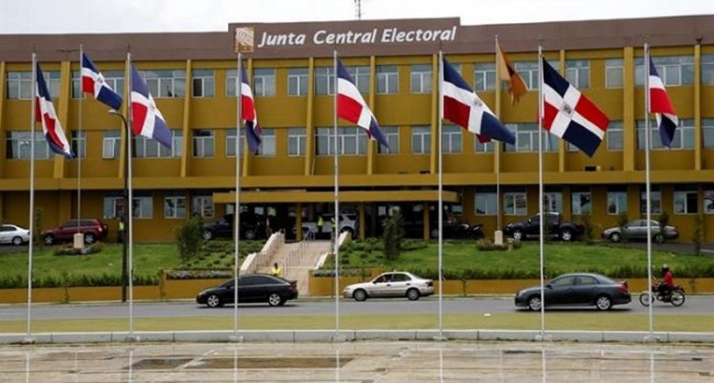 JCE especifica que son dos auditorías distintas se realizarán al voto automatizado