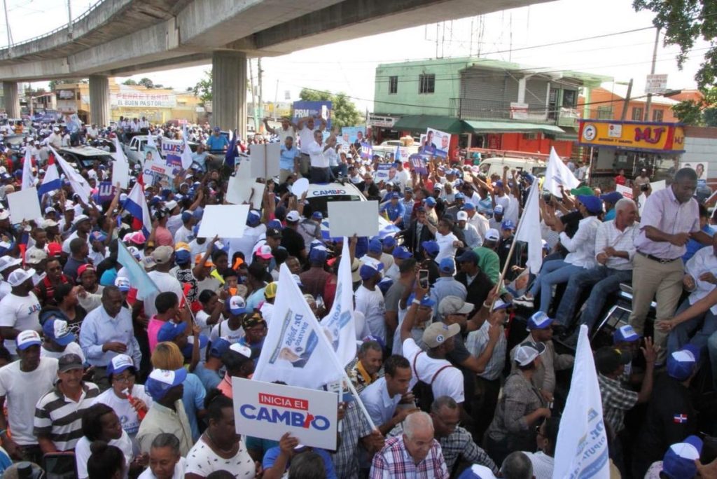 Caravana multitudinaria: Abinader proclama a Francisco Fernández y El Gringo candidatos a alcalde de SDN @PRM_Oficial