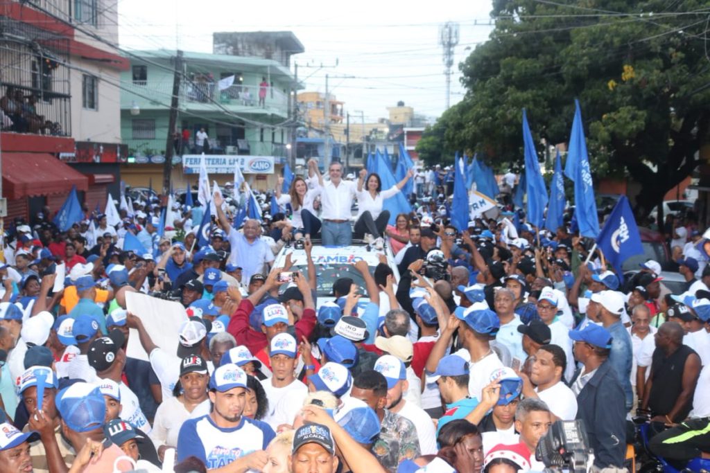 Distrito Nacional y todo el país se decidió por el cambio con @luisabinader, @PRM_Oficial  y aliados