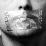Inquietante orden contra dos periodistas