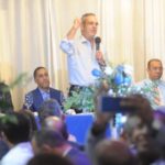 Abinader @PRM_Oficial: Gobierno del #ElCambioVa reducirá costo de obras a la mitad