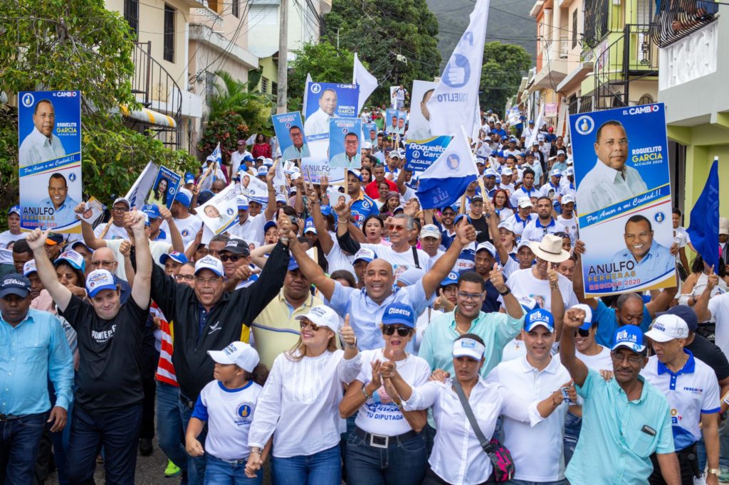 José Paliza: El @PRM_Oficial mostró su liderazgo movilizando a miles en Puerto Plata