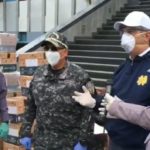 Abinader entrega insumos a la Policía Nacional para combatir COVID-19