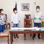 VIDEO: Luis Abinader @PRM_Oficial se reúne con Colegio de Enfermería; hace donación de mascarillas.
