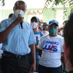 José Paliza @PRM_Oficial juramenta dirigentes en Arroyo Cano