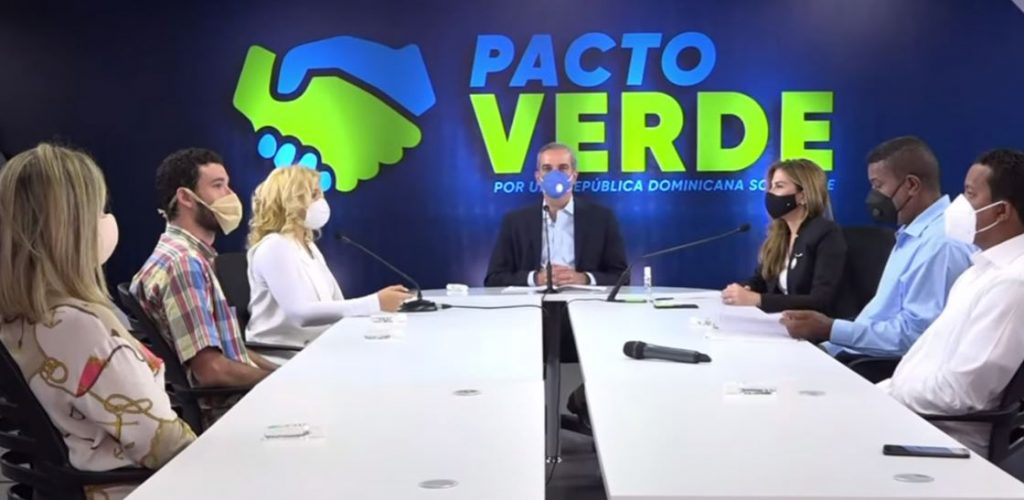 Luis Abinader @PRM_Oficial Firma el Pacto Verde