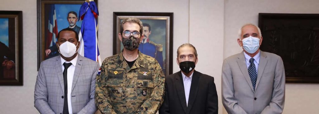 @EfemeridesDom (CPEP) visitan @MDefensaRD para reafirmar espíritu patriótico y extender cultura de defensa