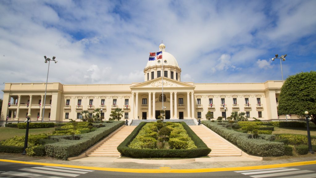 Poder Ejecutivo promulga ley de presupuesto complementario