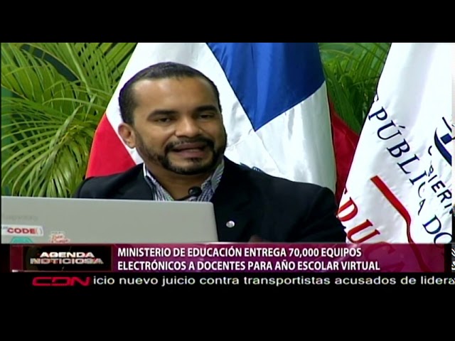Ministerio de Educación entrega 70,000 equipos electrónicos a docentes para año escolar virtual