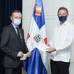@MIREXRD recibe copias de estilo del embajador designado de la #RepúblicaFrancesa