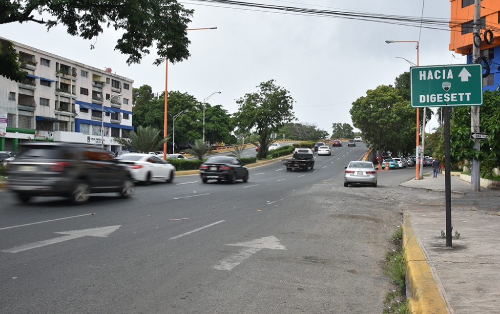 @RDMOPC cerrará a partir de esta noche carriles Este-Oeste del elevado #ExpresoVCentenario con av. San Martín