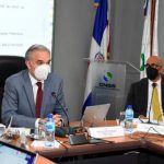 Ministro de Trabajo y presidente del CNSS anuncia extensión plazo cobertura atenciones médicas trabajadores suspendidos