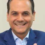 Senador @ivansenadorprm gestionará operación en #EEUU de joven necesitada en #LaRomana