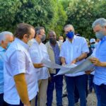 @AmbienteRD: @LuisAbinader visita #ParqueEcológico #LosAlcarrizos y dispone de 5 meses para su mejoramiento