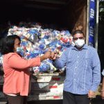 @PlansocialRD entrega raciones alimenticias a @Miderec_RD para atletas
