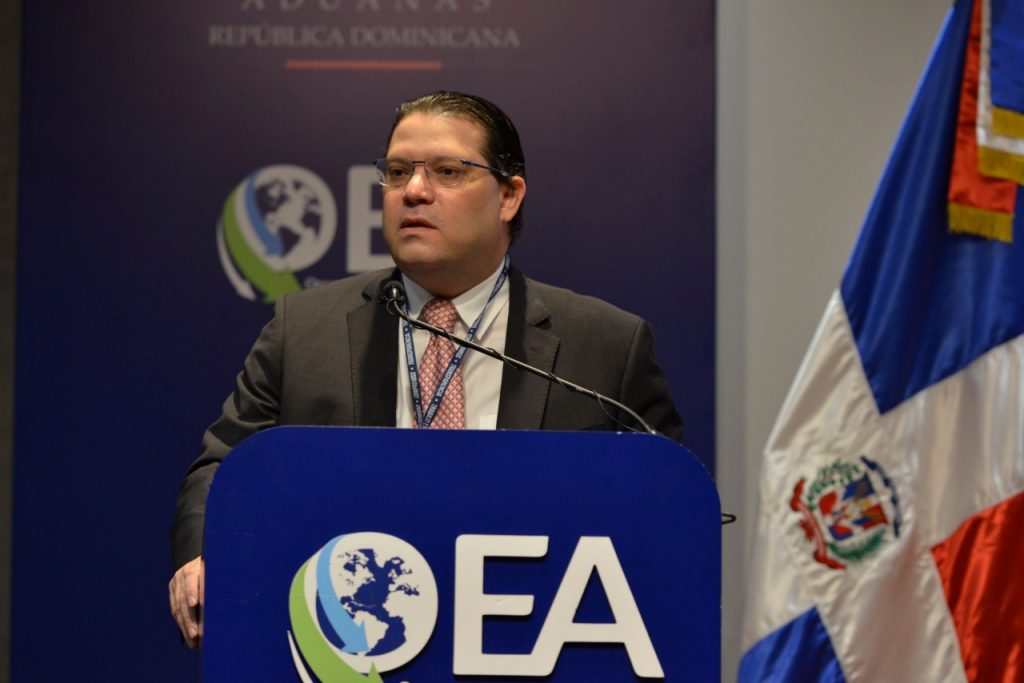 @SanzLovaton @aduanard certifica a 20 empresas como operador económico autorizado