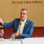 @LuisAbinader anuncia realización de obras en #SanCristóbal