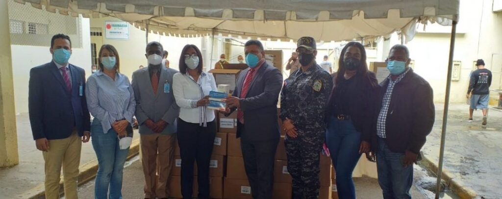 @PromesecalRD entrega medicamentos a la Dirección General de Prisiones