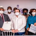 Gobierno @LuisAbinader entrega RD$128 millones para obras en Monte Plata, Hato Mayor y Azua