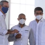 Gobierno @LuisAbinader entrega 72 apartamentos a familias cañada Los Platanitos, en Santo Domingo Norte