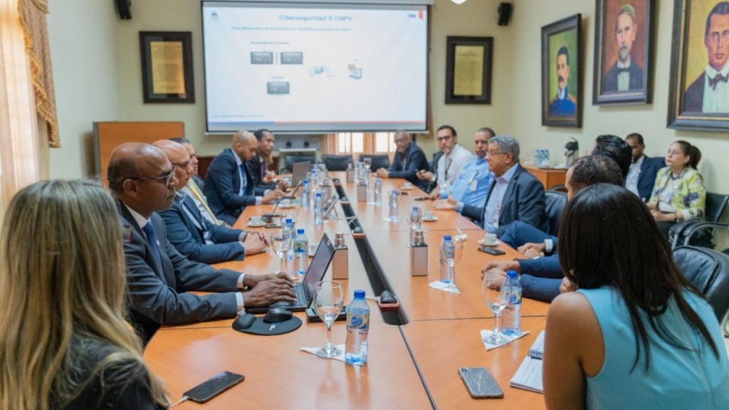 Gobierno dispone instituciones públicas notificar al Centro de Ciberseguridad los incidentes en infraestructuras tecnológicas