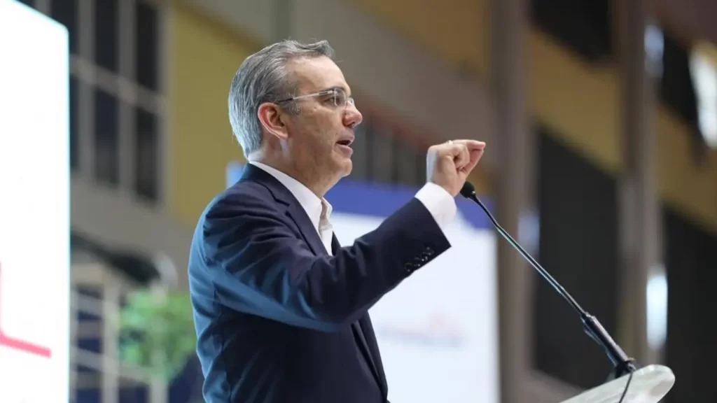 Presidente @luisabinader: “Al fideicomiso lo han querido privatizar”
