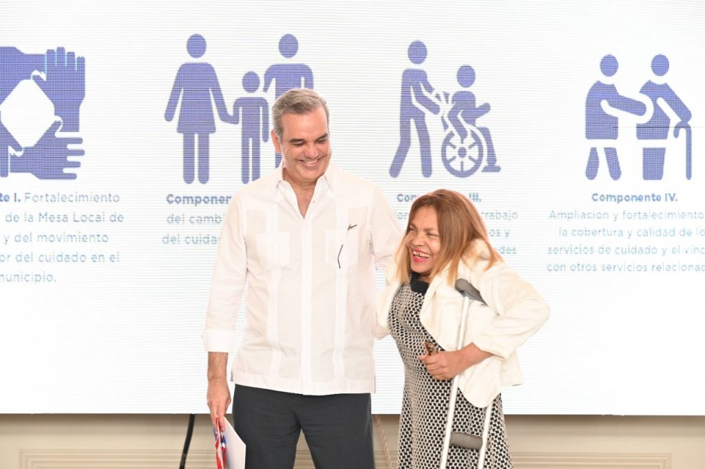 @PresidenciaRD lanza Plan Local de Cuidados en municipio de Azua como parte de la estrategia piloto Comunidades de Cuidado