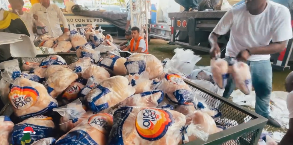 Más de 7,000 personas fueron beneficiadas durante dos días consecutivos en la Gran Feria Navidad del Cambio con Inespre