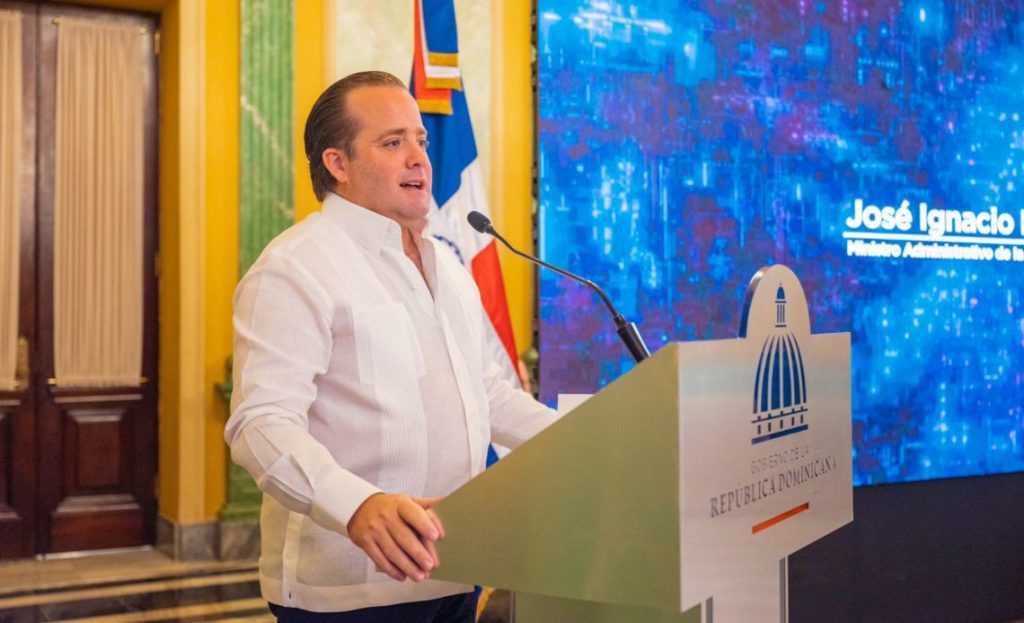 @JosePaliza valora el fideicomiso público; dice es una herramienta para no privatizar