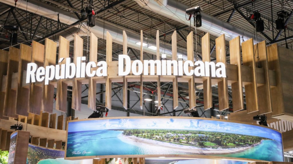 @TurismoRD Sale a FITUR en busca de nuevos acuerdos que sigan impulsando el turismo dominicano