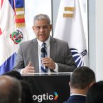 Gobierno @LuisAbinader inicia segunda fase del Programa Burocracia Cero