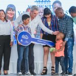 Presidente @LuisAbinader entrega 100 apartamentos en “Mi Vivienda Hato Nuevo” con inversión de RD 3,337.9 millones
