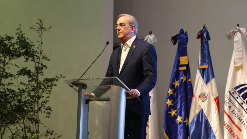 Presidente @luisabinader dice apoyar las compras verdes es apoyar la vida