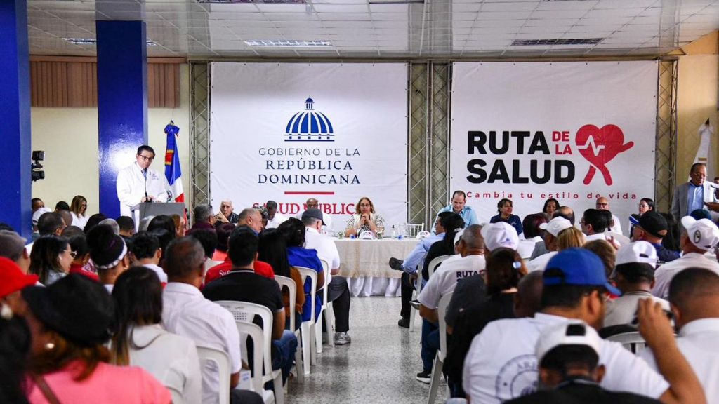 Ministro de Salud llama mejorar hábitos alimenticios ante altos indicadores de hipertensión en San Cristóbal