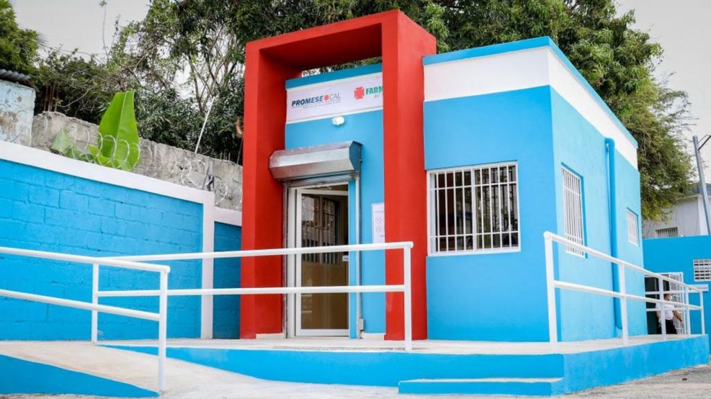 @PromeseCalRD Inaugura 2 nuevas Farmacias del Pueblo en Haina e Higüey
