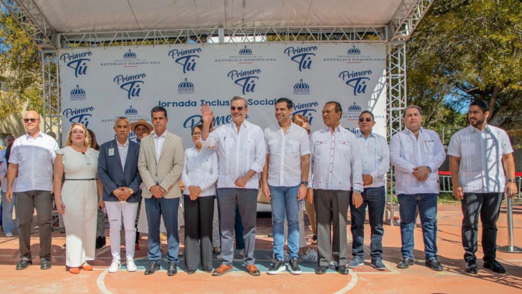 Presidente @LuisAbinader supervisa jornada de inclusión social “Primero Tú” en Santiago Rodríguez