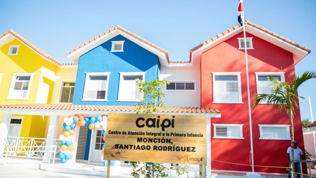 Presidente @LuisAbinader inaugura nueva estancia infantil en Monción, Santiago Rodríguez