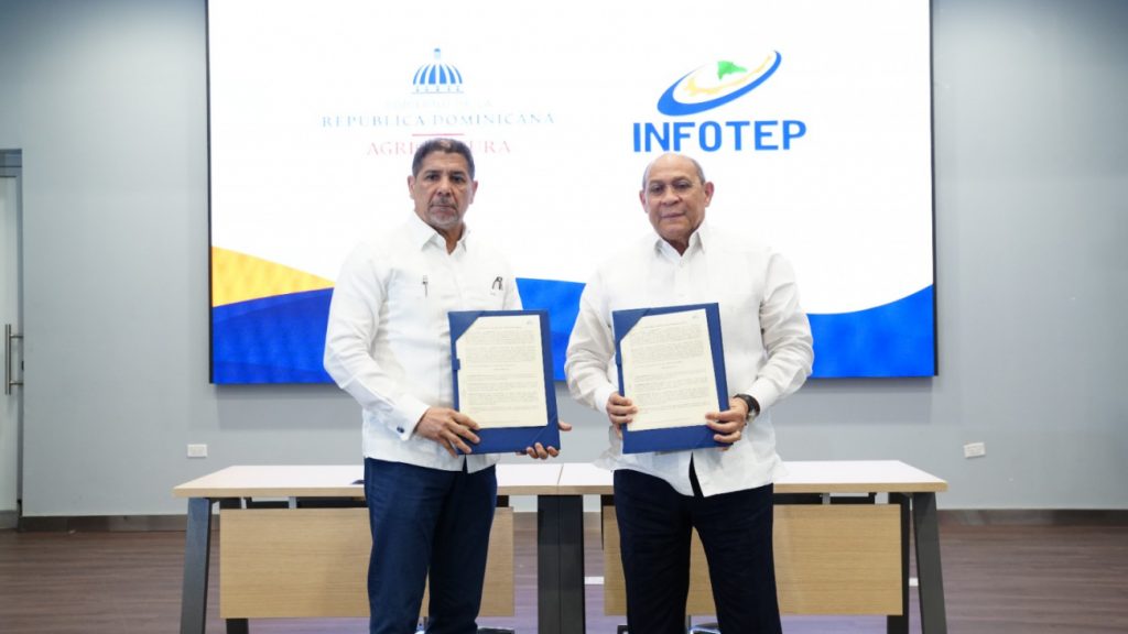 @AgriculturaRD e @InfotepRD acuerdan capacitar técnicos en alta tecnología para el sector agropecuario