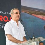 @luisabinader  llama a oposición no apostar por fracaso del proyecto Pro-Pedernales