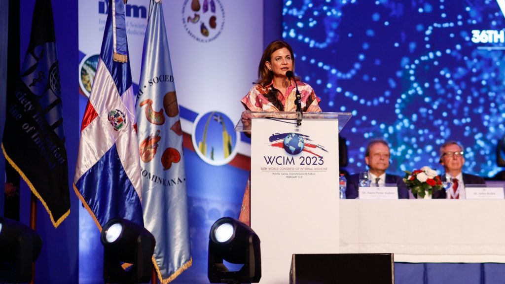 Vicepresidenta @RaquelPenaVice encabeza apertura del 36° Congreso Mundial de Medicina Interna